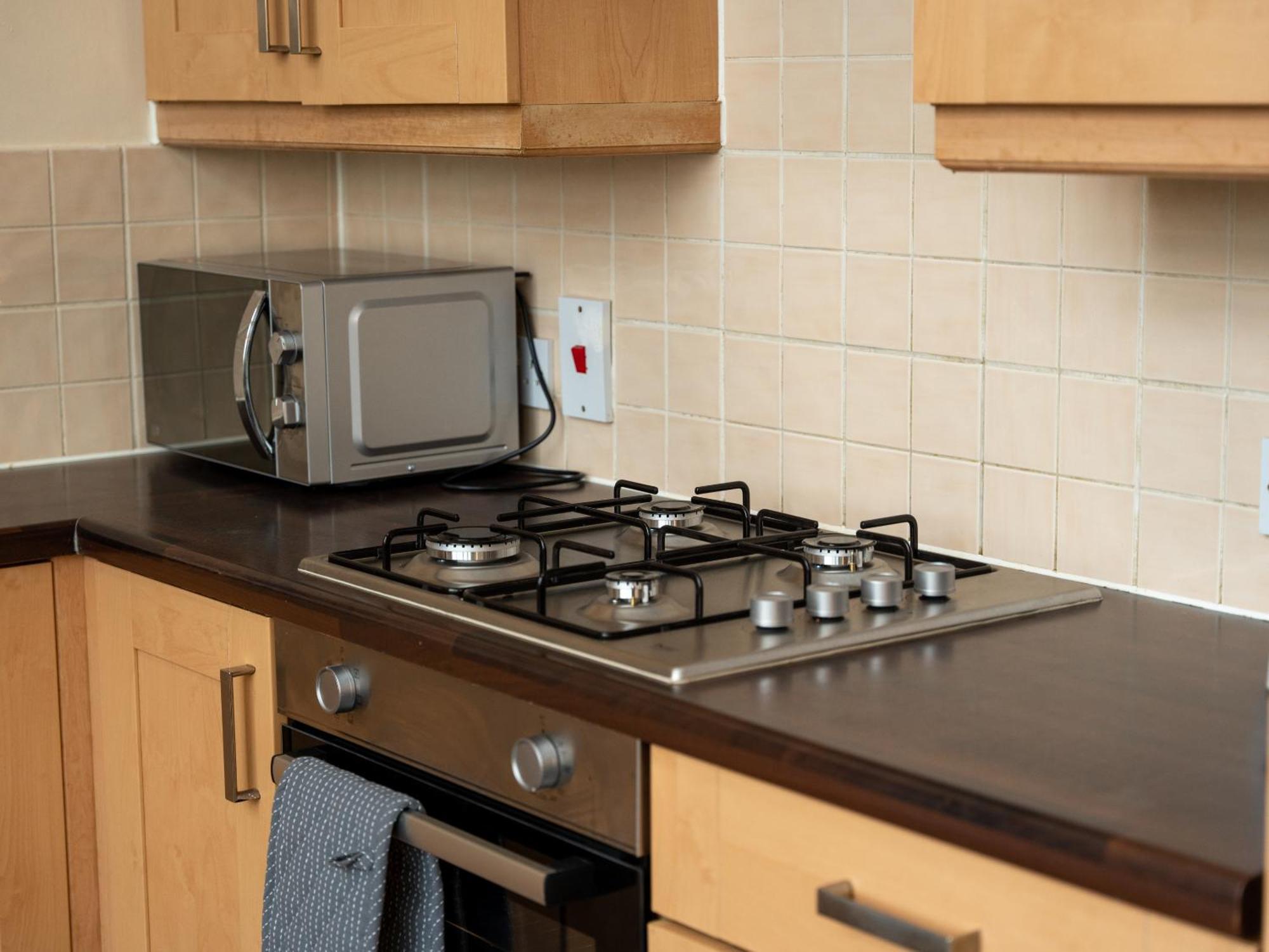 Luxury 2 Bed Apartment - Near Heathrow, Legoland, Windsor Slough Eksteriør billede