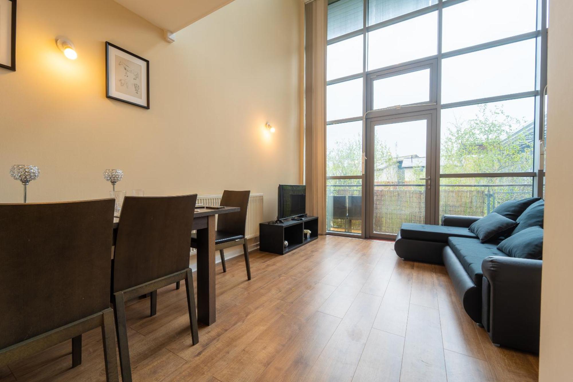 Luxury 2 Bed Apartment - Near Heathrow, Legoland, Windsor Slough Eksteriør billede