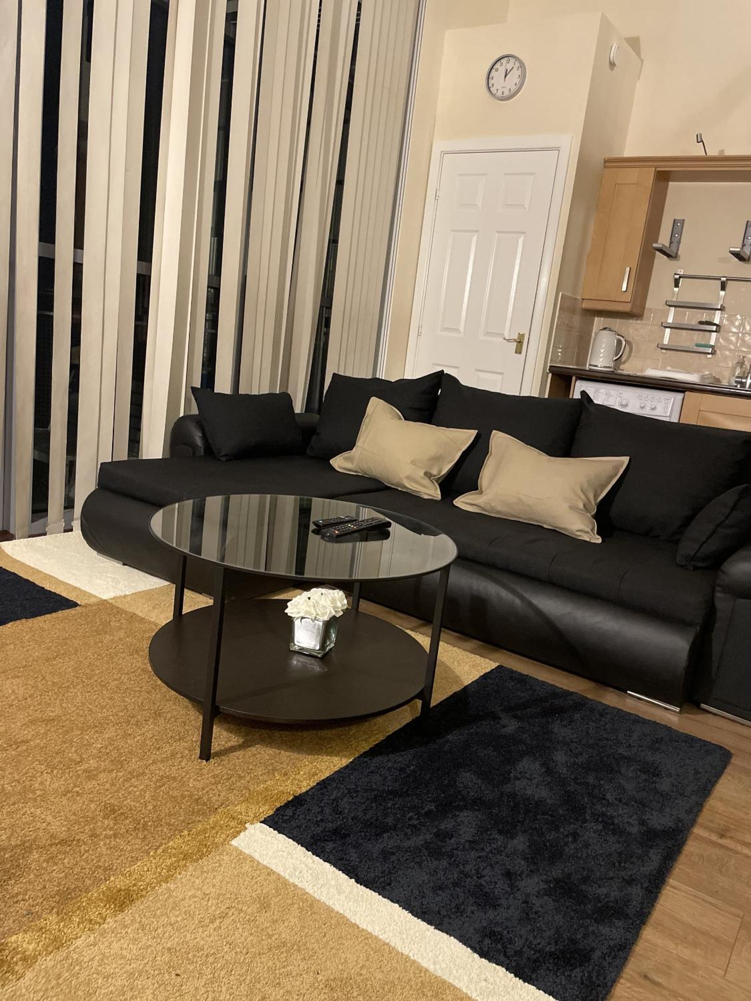 Luxury 2 Bed Apartment - Near Heathrow, Legoland, Windsor Slough Eksteriør billede